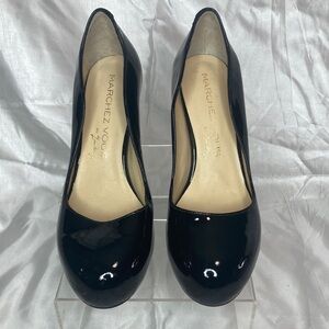 MARCHEZ VOUS XO Size 7 PATENT LEATHER HEELS ITALIAN MADE
